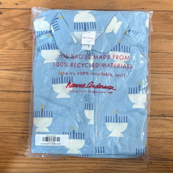 Hanna Andersson Light Blue Pajama Set with White and Blue Menorah Pattern - Picture 1 of 6